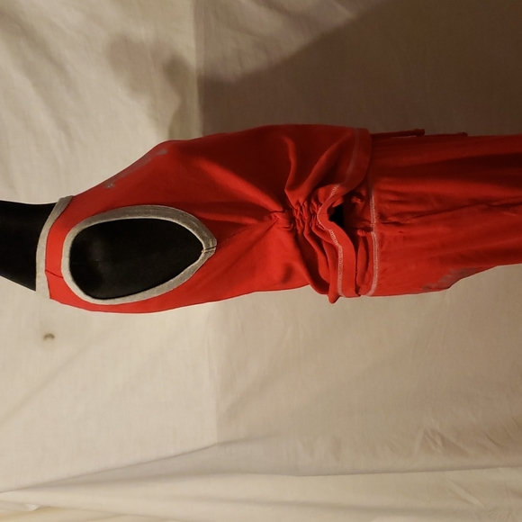 2 piece liezure oufit with bling bling on it barely worn - Picture 7 of 16